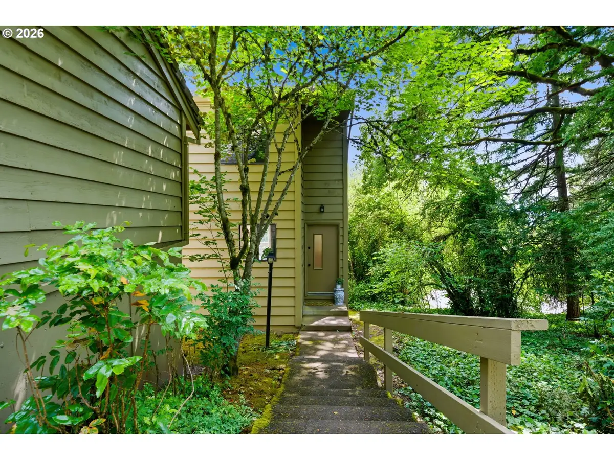 358 Cervantes Cir, Lake Oswego, OR 97035 - #1