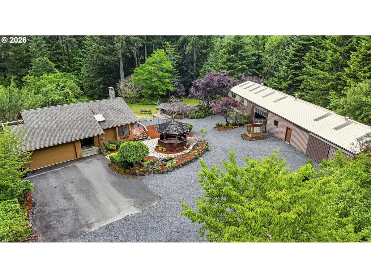 28262 Hafferman Rd, Scappoose, OR 97056 - #1