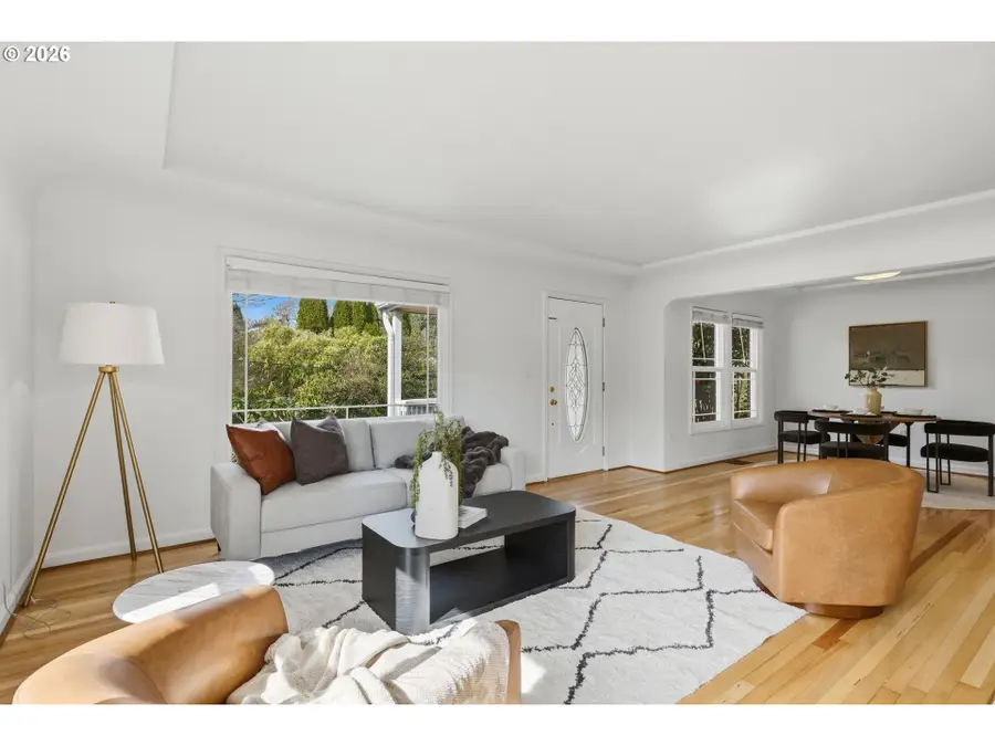 928 9th St, Washougal, WA 98671 - #3