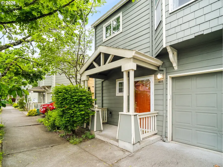 601 NE Russell St, Portland, OR 97212 - #2