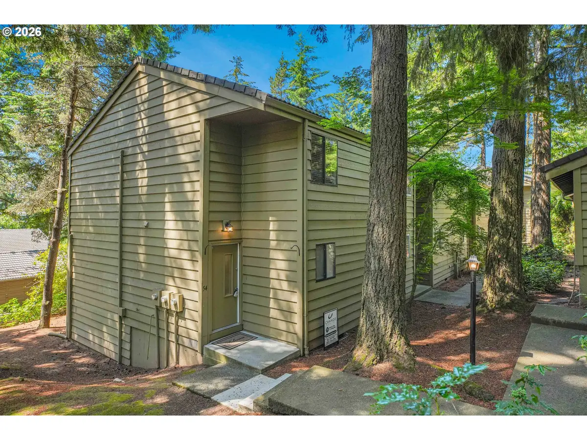 58 Cervantes Cir #8D, Lake Oswego, OR 97035 - #1