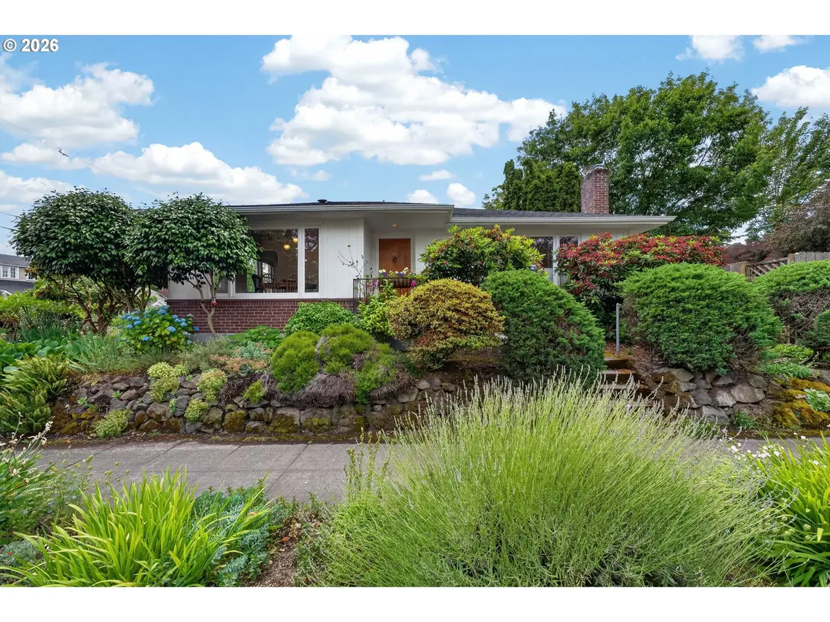 1930 SE Bybee Blvd, Portland, OR 97202 - #1