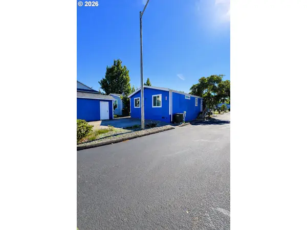 7842 SE Lindy St, Portland, OR 97206