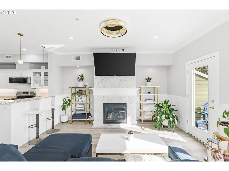 2808 NW Kennedy Ct, Portland, OR 97229 - #3