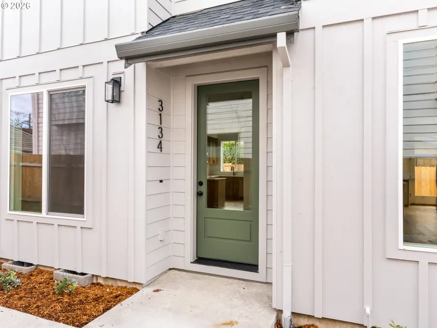 3134 NE 72nd Ave, Portland, OR 97213 - #3