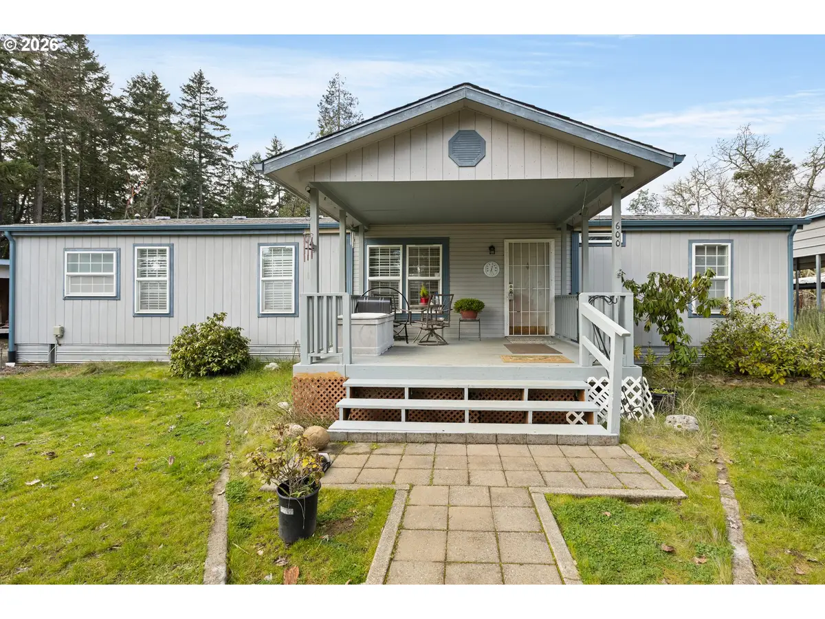 600 Donruss Dr, Roseburg, OR 97471 - #1