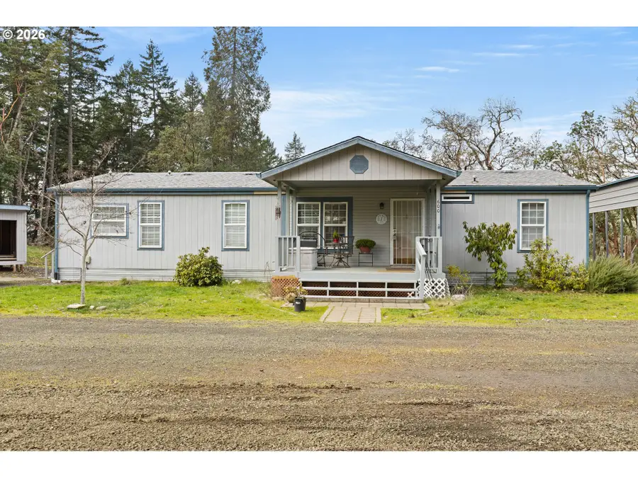 600 Donruss Dr, Roseburg, OR 97471 - #3