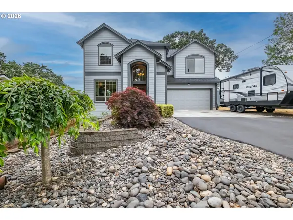 325 S 11th St, StHelens, OR 97051