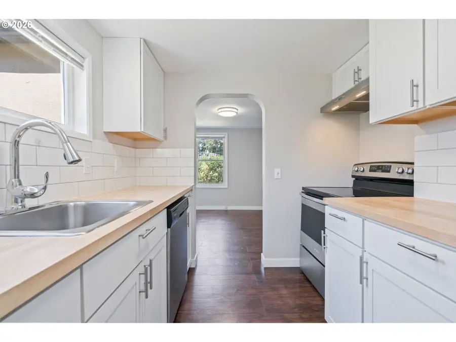 16122 NE Glisan St, Portland, OR 97230 - #3