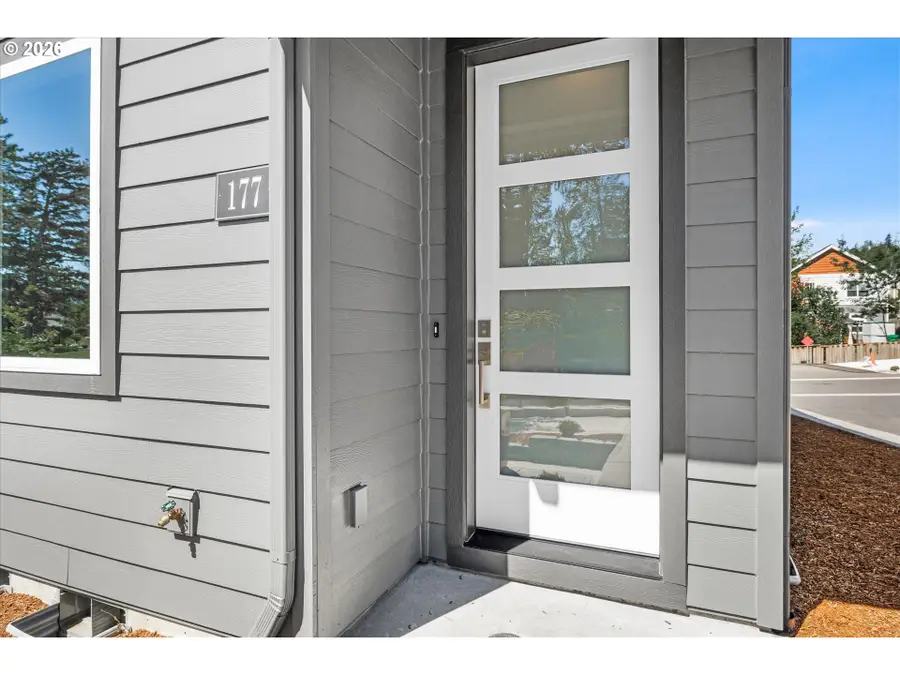 177 NW Mawrcrest Ave, Gresham, OR 97030 - #2