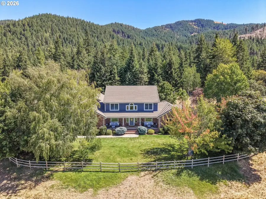 6125 Miller Rd, Mount Hood Parkdale, OR 97041 - #2