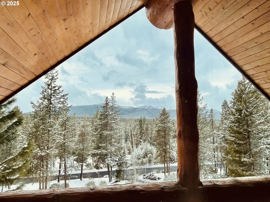 141639 Emerald Meadows Way, Crescent Lake, OR 97733 - Image #3