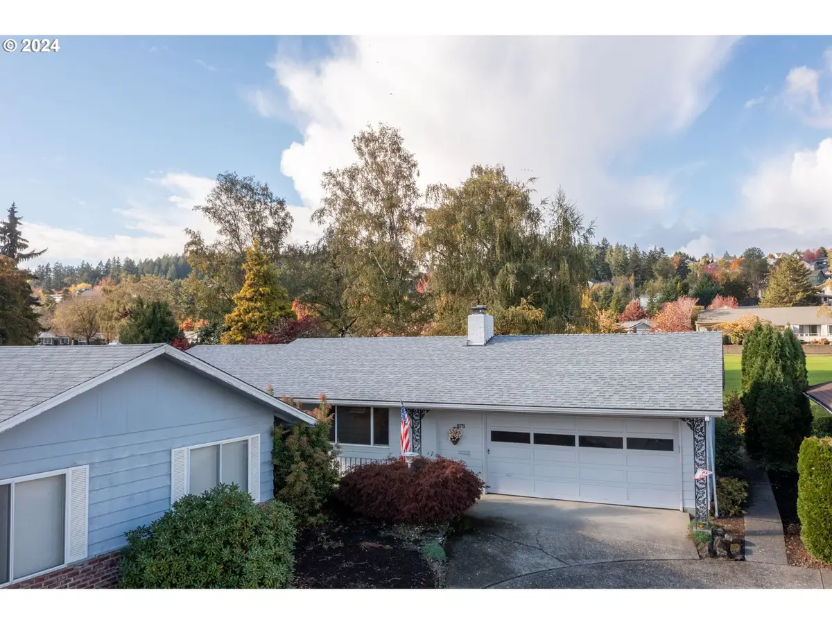 15775 SW Queen Victoria Pl, King City, OR 97224 - #1