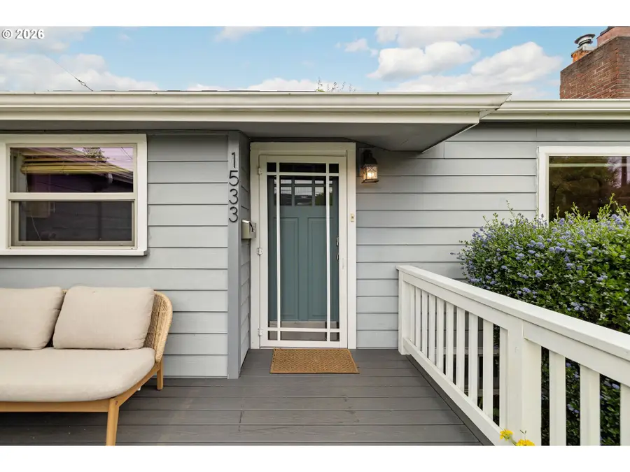 1533 NE Holman St, Portland, OR 97211 - #3