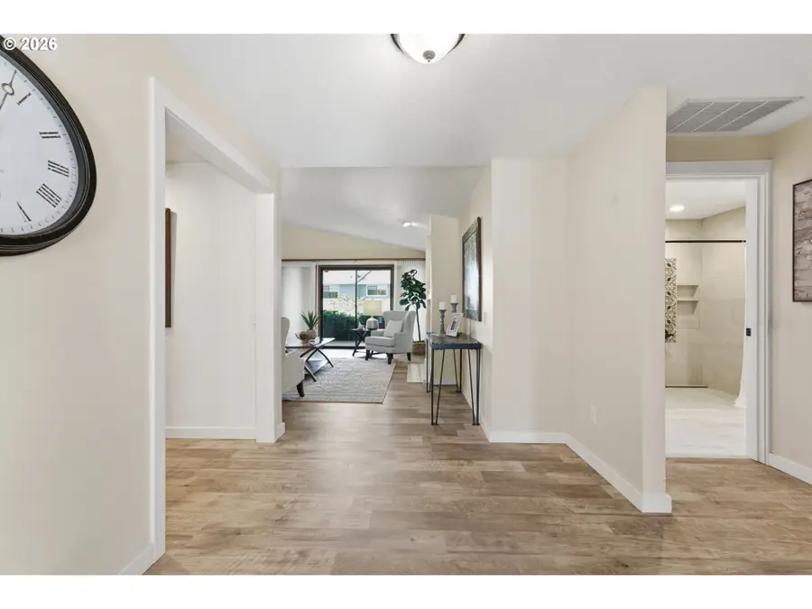 2115 NE 158th Pl, Portland, OR 97230 - #3