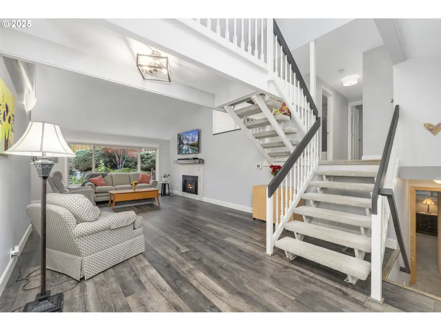 19895 NW Nestucca Dr, Portland, OR 97229 - Image #3