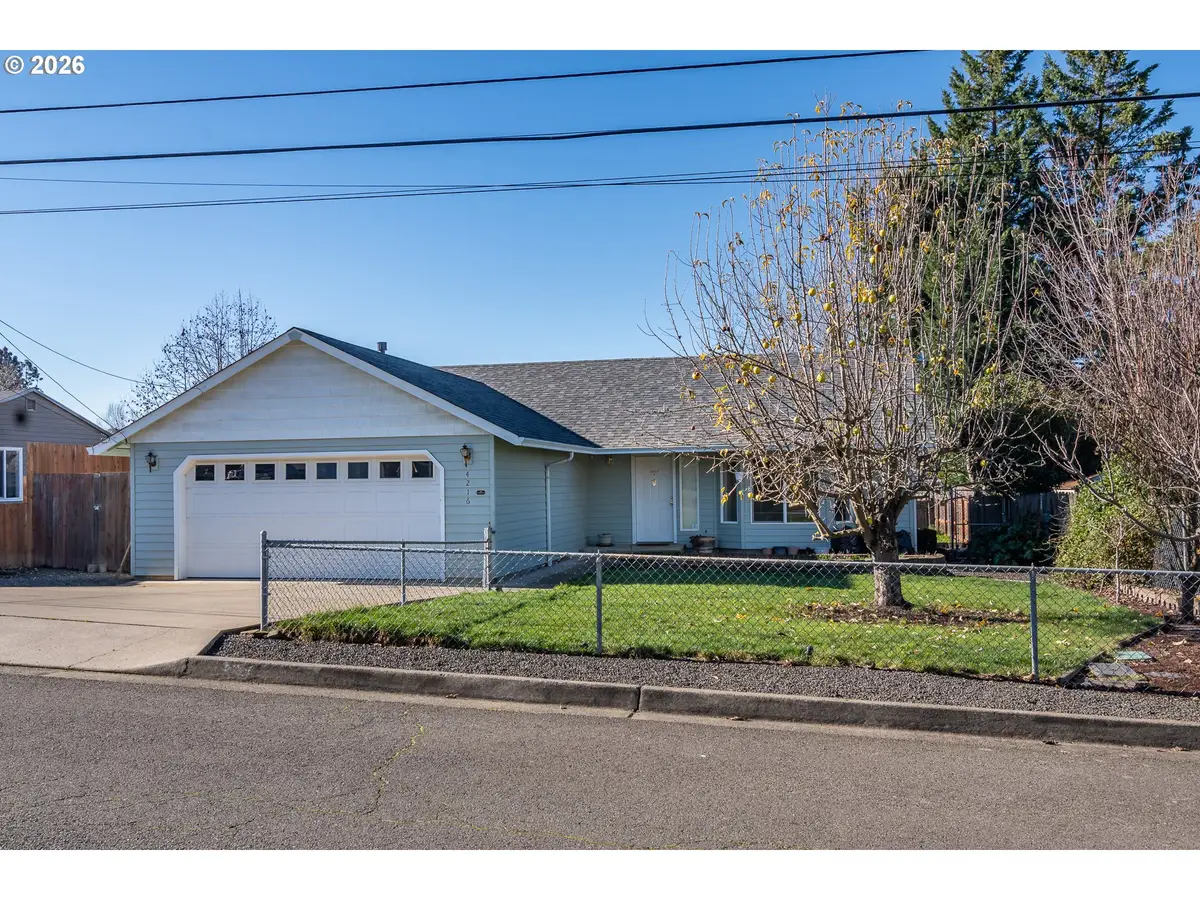 4216 Stella St, Roseburg, OR 97471 - #1