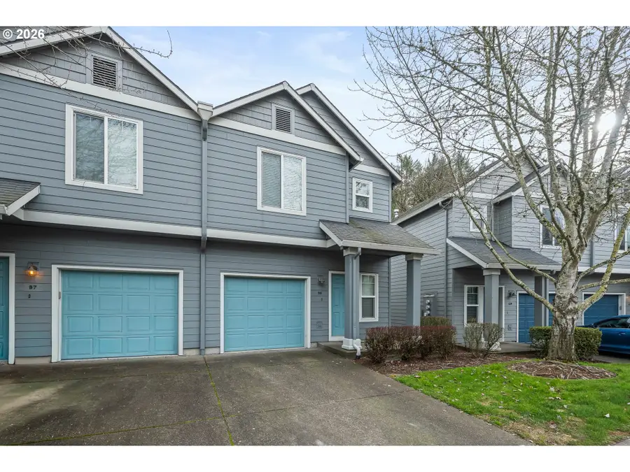 810 E 9th St, Newberg, OR 97132 - #3