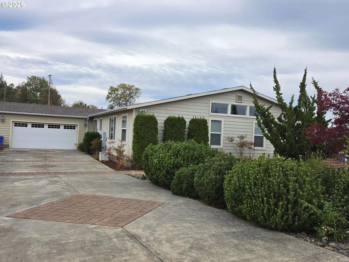 647 Highland Vista Ln, Roseburg, OR 97471 - #1