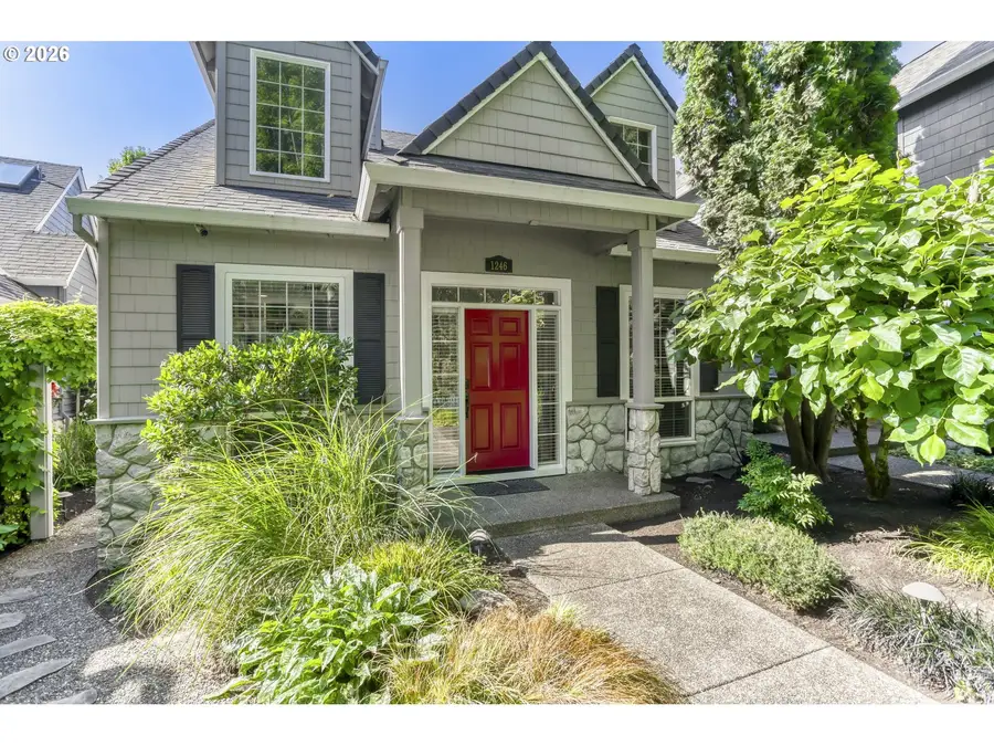 1246 NE Parks Edge Cir, Hillsboro, OR 97124 - #2