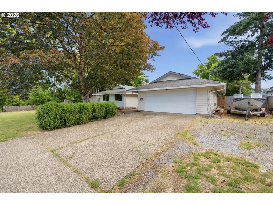 1360 SW 2nd St, McMinnville, OR 97128 - #3