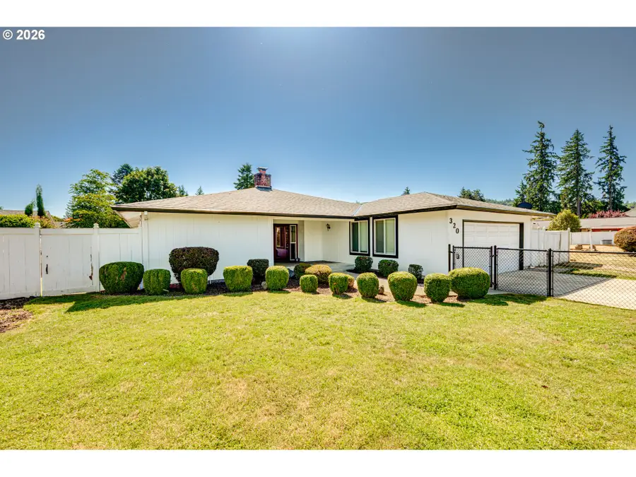 320 Fir Ave, Woodland, WA 98674 - #2