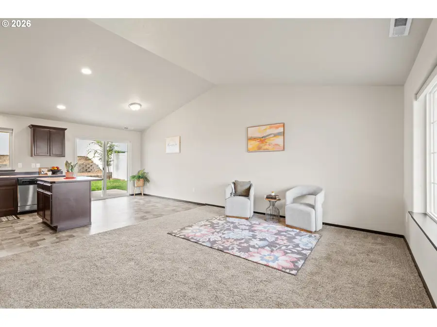 410 Costanza Ave, Umatilla, OR 97882 - #3