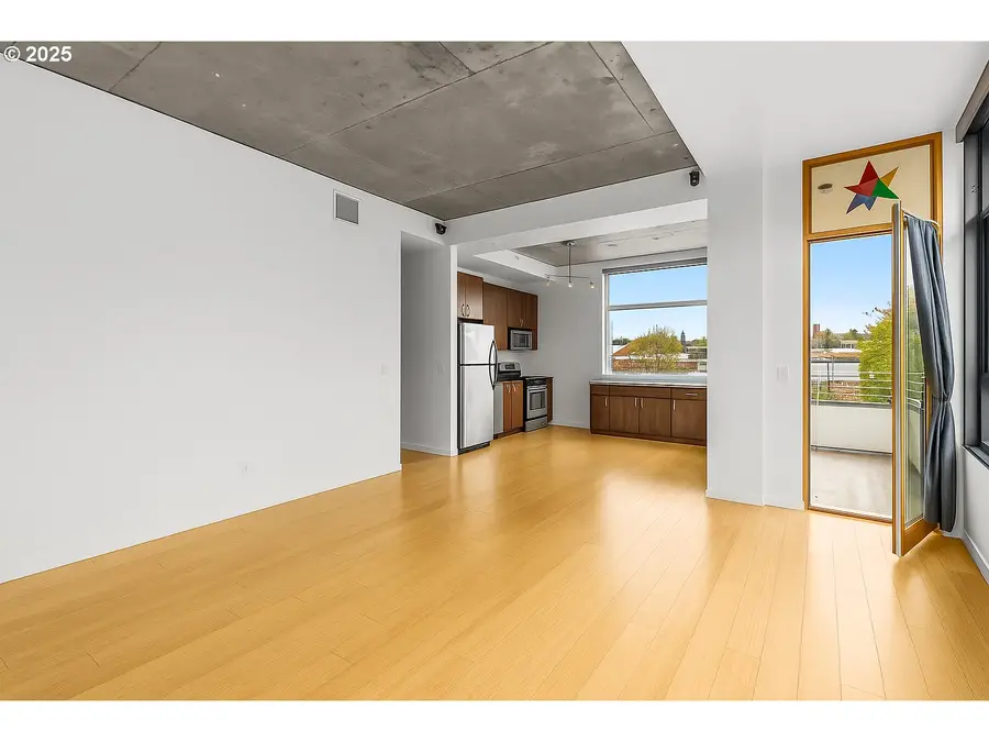 1234 SW 18th Ave #305, Portland, OR 97205 - #2