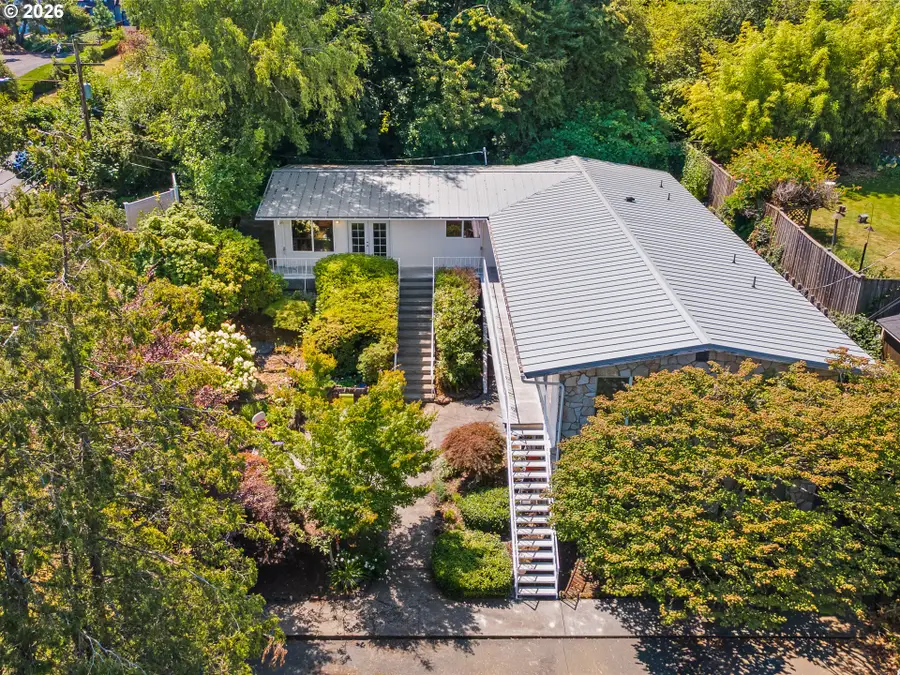 6855 SW Capitol Hwy, Portland, OR 97219 - #3