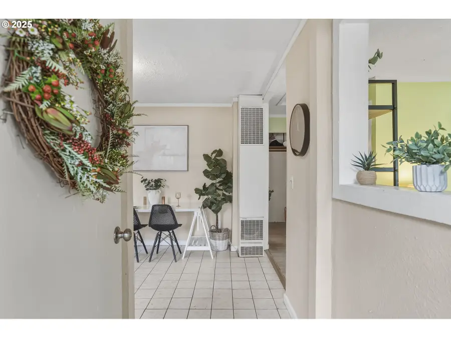 6440 SE Laura Ave, Milwaukie, OR 97222 - Image #3