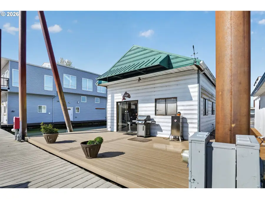 19609 NE Marine Dr #D3, Portland, OR 97230 - #2