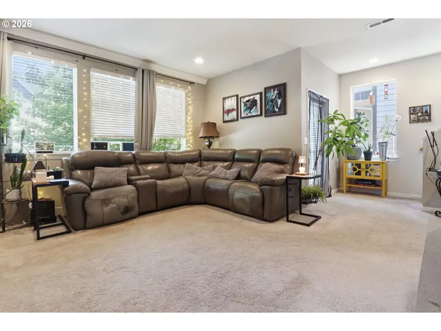 1166 NE 5th St, Gresham, OR 97030 - #3