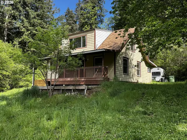 88894 3rd St, Swisshome, OR 97480