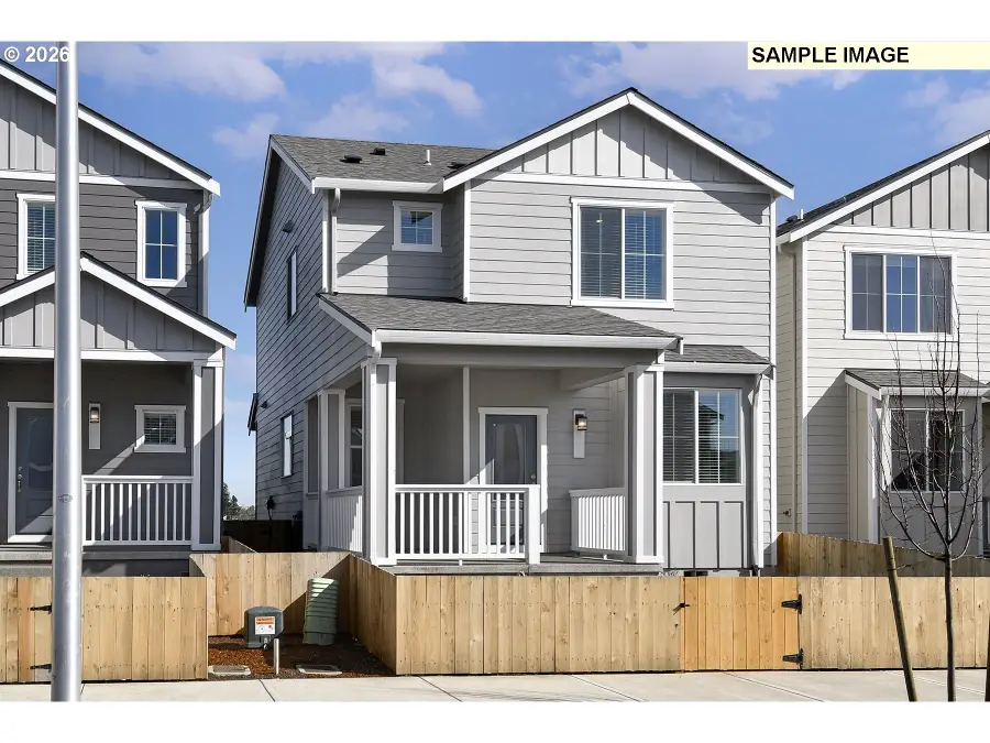 1133 Parkside Ave, Woodburn, OR 97071 - #2