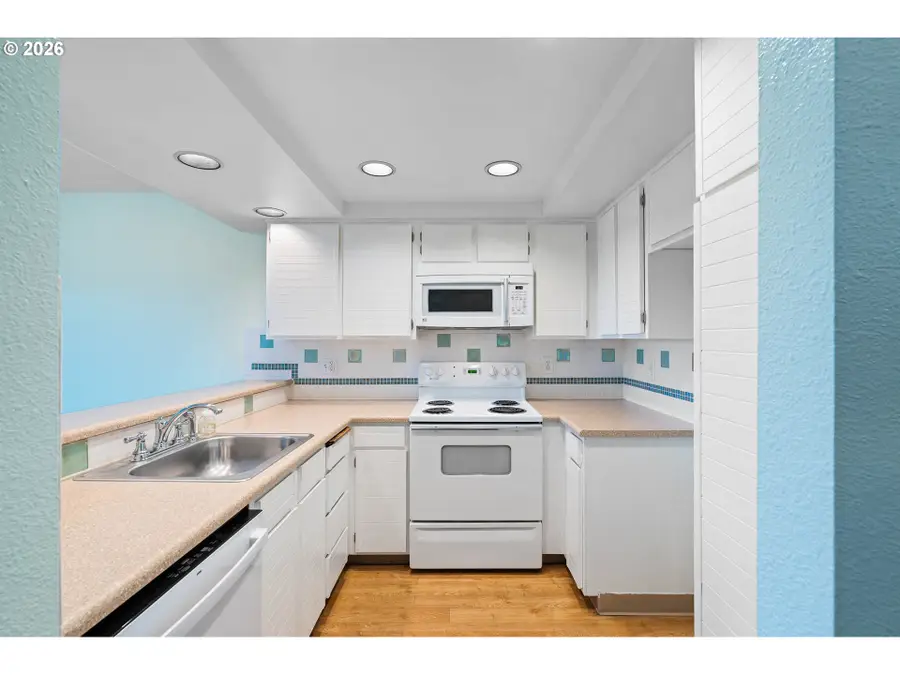 7920 NE Loowit Loop #31, Vancouver, WA 98662 - #3