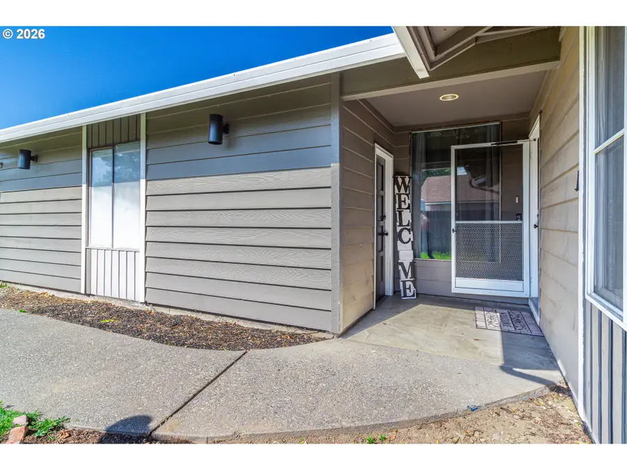 720 W Johns Ave, Hermiston, OR 97838 - #3