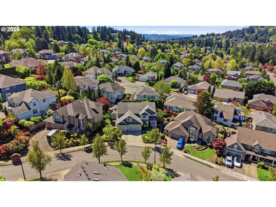 11037 SE Rimrock Dr, Happy Valley, OR 97086 - #3
