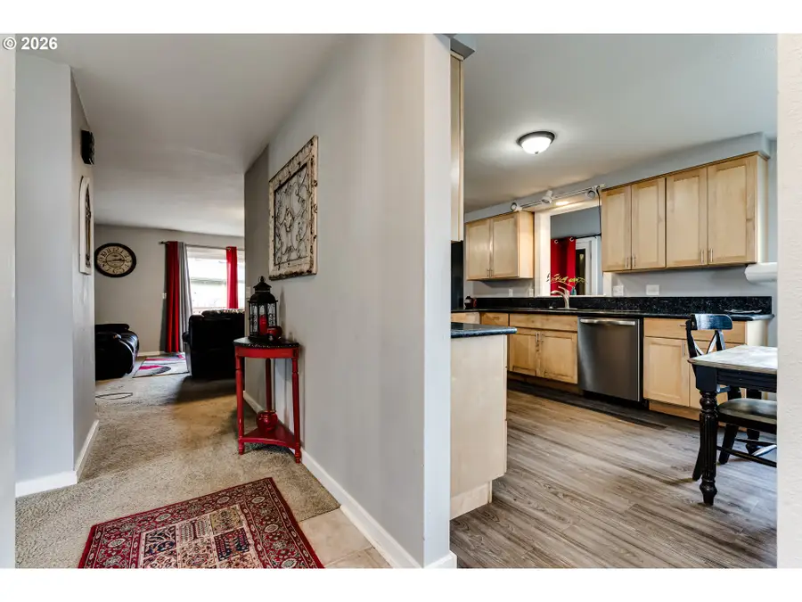 24970 Hunter Ave, Veneta, OR 97487 - #3