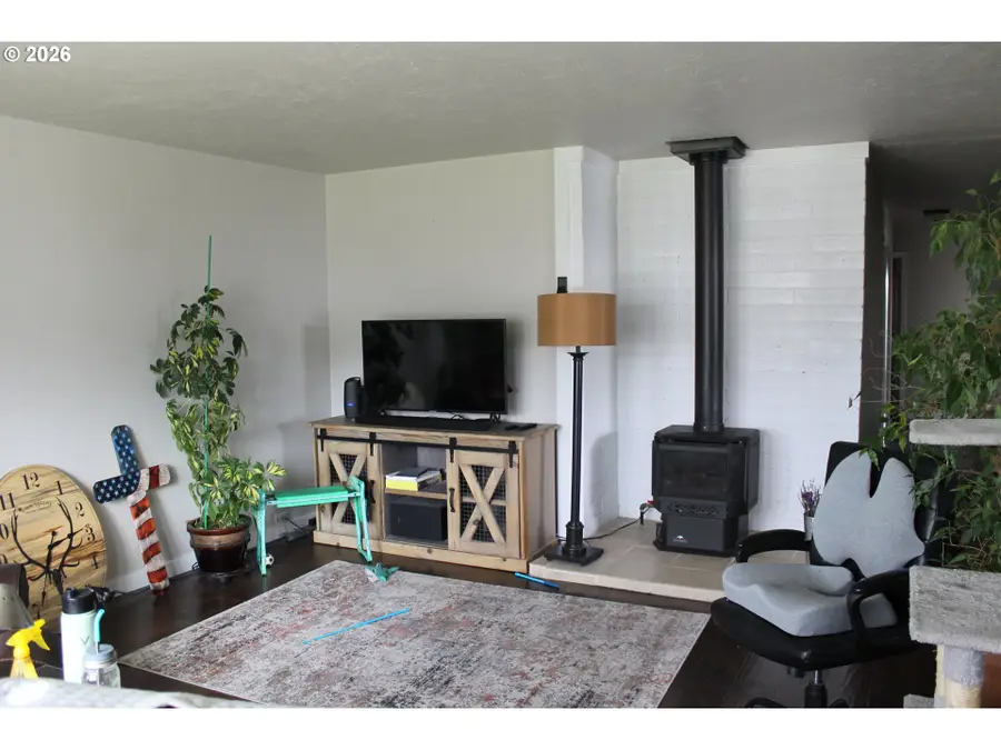 2320 21st St, Baker City, OR 97814 - #2