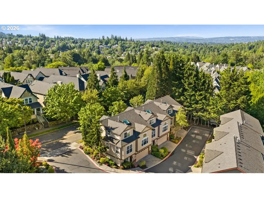 2352 NW Brewer Ln, Portland, OR 97229 - #3