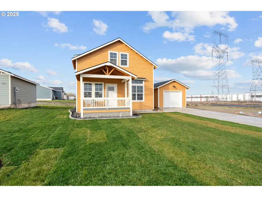 303 Art Kegler Blvd, Boardman, OR 97818 - #2