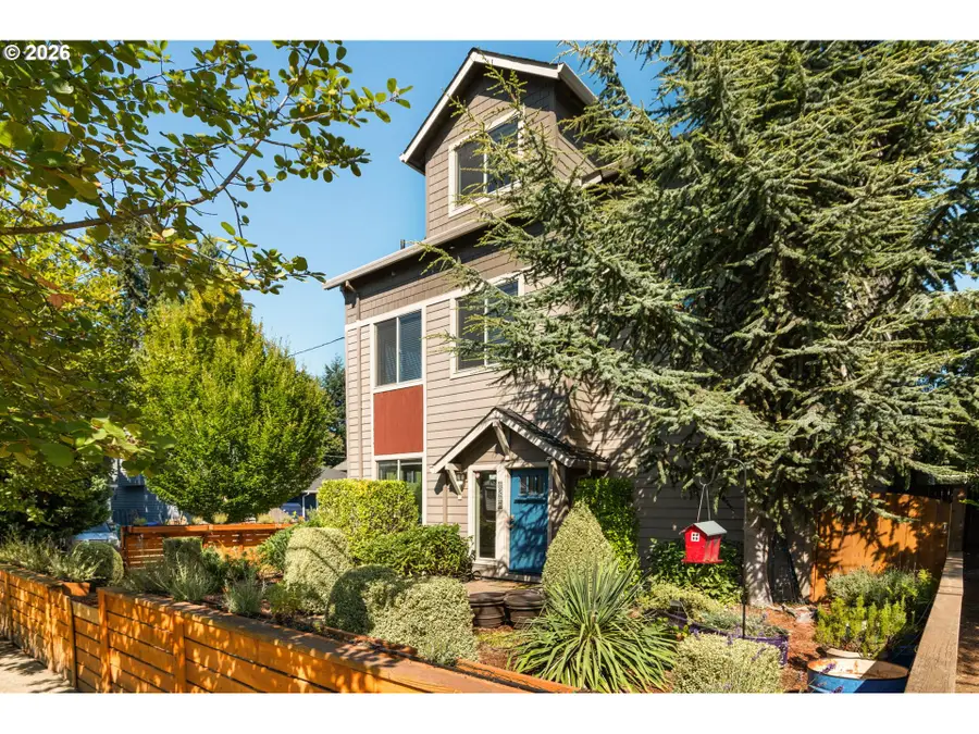 8280 N Burrage Ave, Portland, OR 97217 - #2