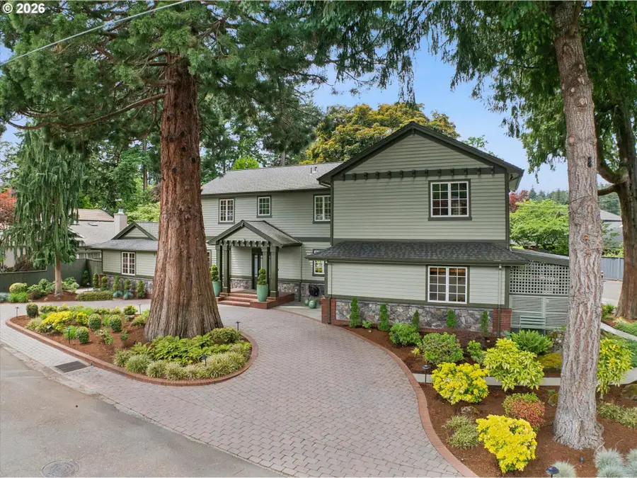 16686 Maple Cir, Lake Oswego, OR 97034 - #2