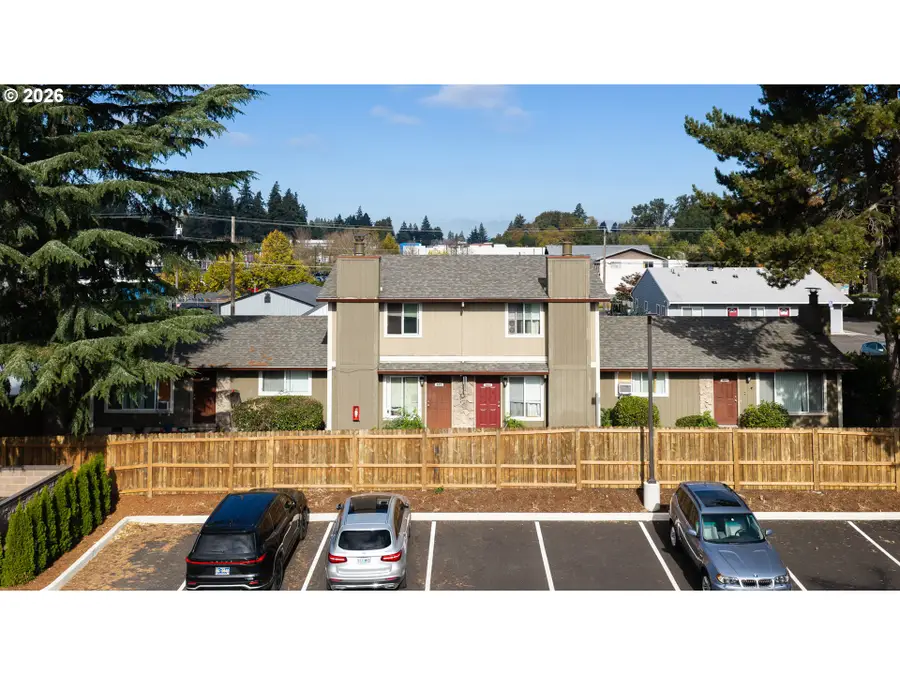 461 W Gloucester St, Gladstone, OR 97027 - #2