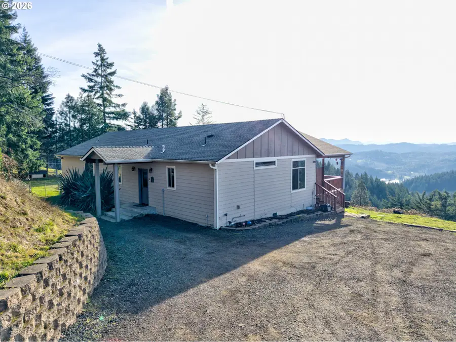 175 Doe Rd, Glide, OR 97443 - Image #2
