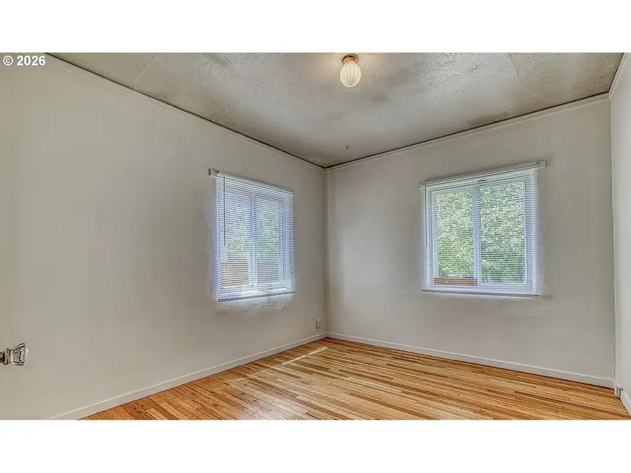 1036 N Ainsworth St, Portland, OR 97217 - #3