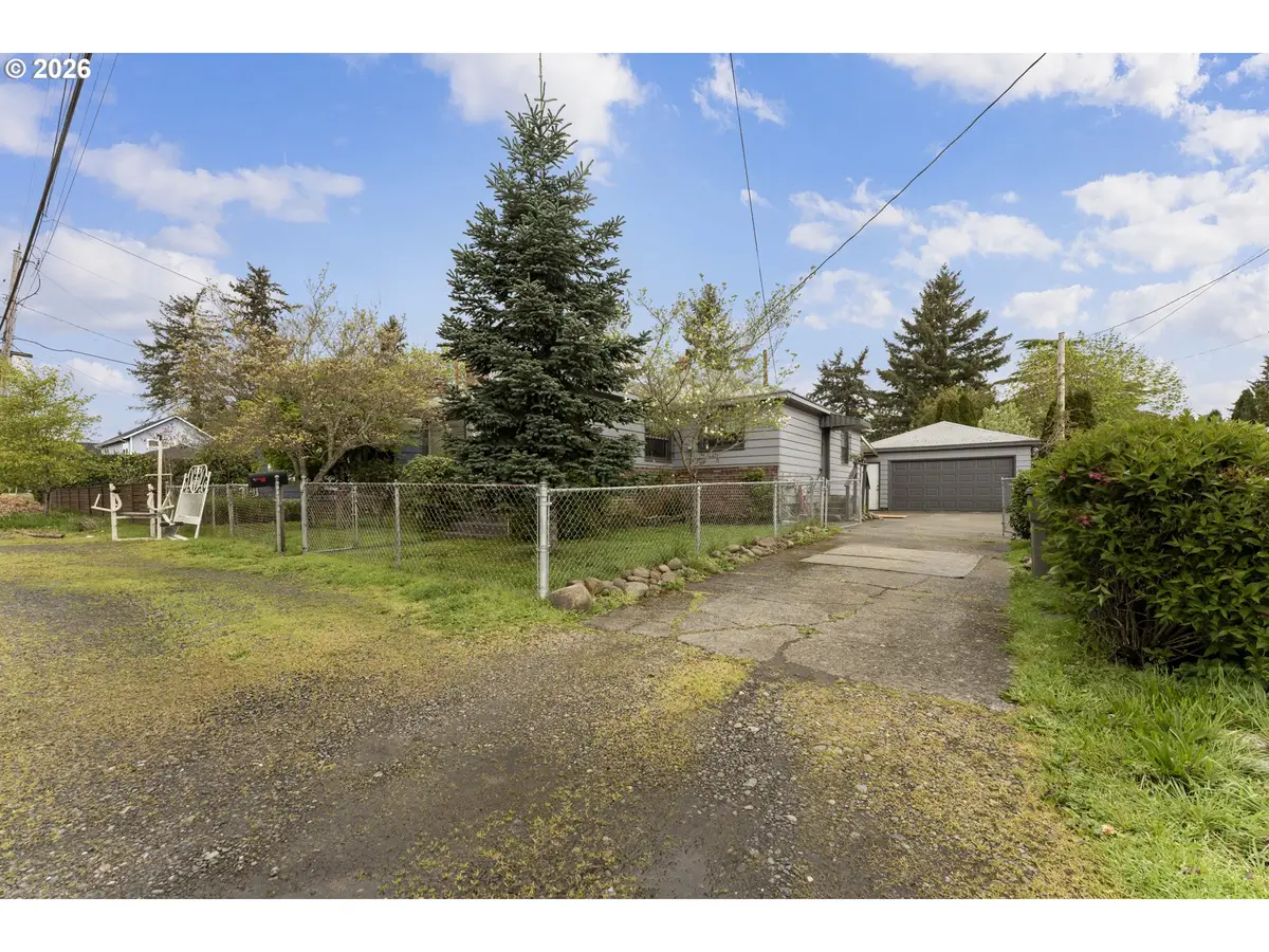 7611 SE Henderson St, Portland, OR 97206 - #1