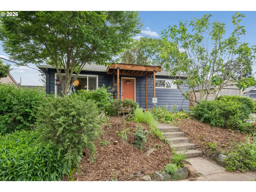5216 N Fessenden St, Portland, OR 97203 - #3