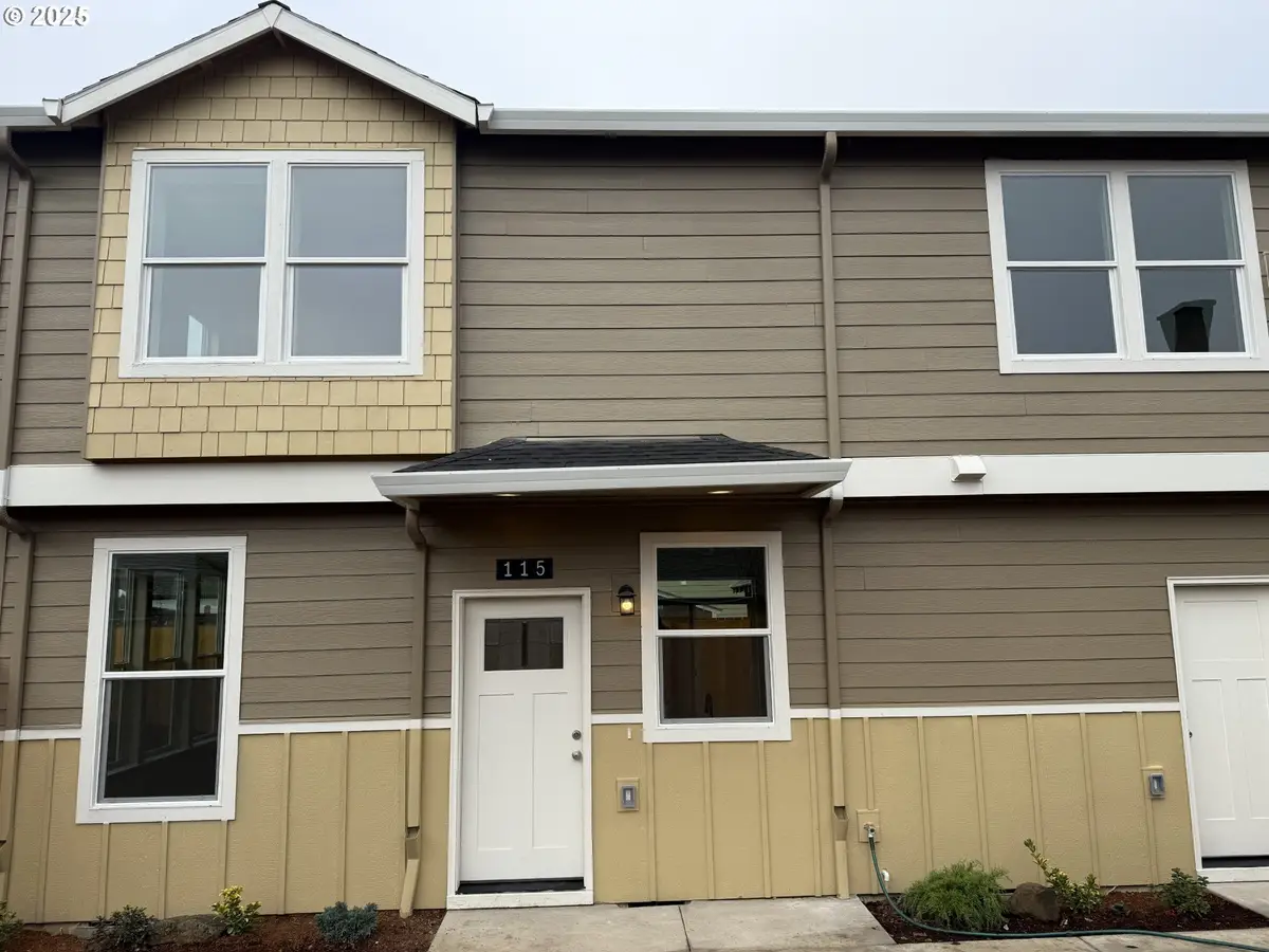 115 E Jersey St, Gladstone, OR 97027 - Image #1