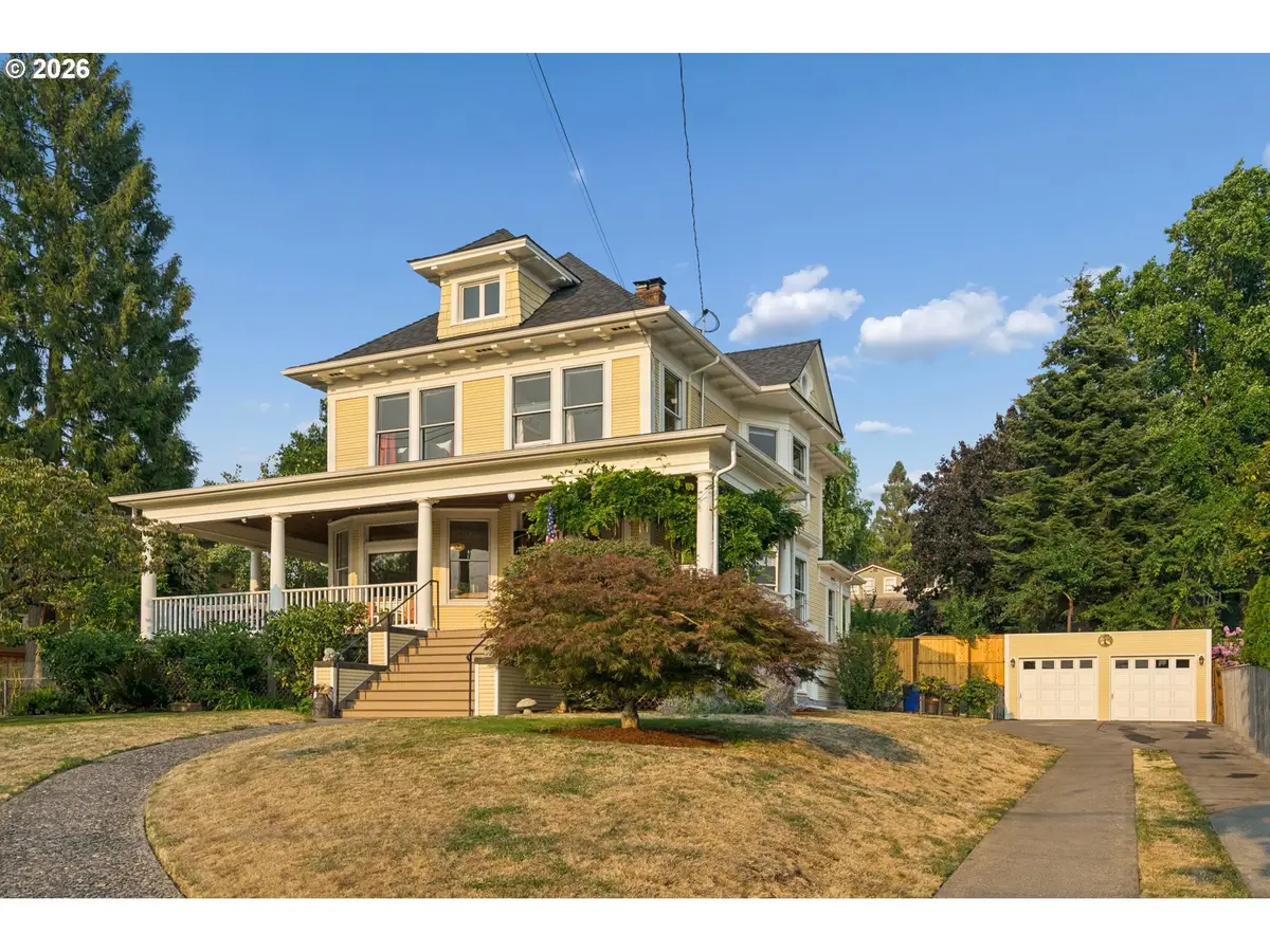 322 SE 61st Ave, Portland, OR 97215 - #1